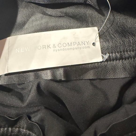 NY & C Multicolor Chevron Pattern Skirt. NWT - Picture 5 of 7